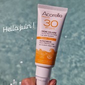 L'été arrive ! Et il fait déjà bien chaud... ☀️ Avez-vous déjà pu profiter de la piscine ou pas ? Parce que nous oui ! 👀

#acorelle #cosmetiquebio #beautenaturelle #beauténaturelle #cremesolairebio